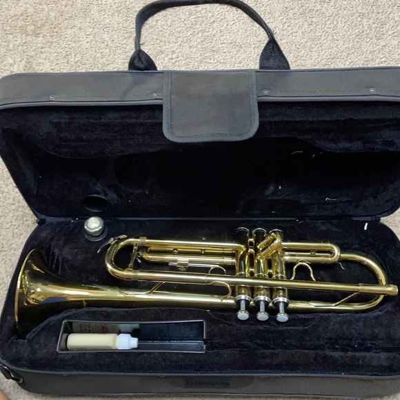 Trumpet - Picture 2 of 11
